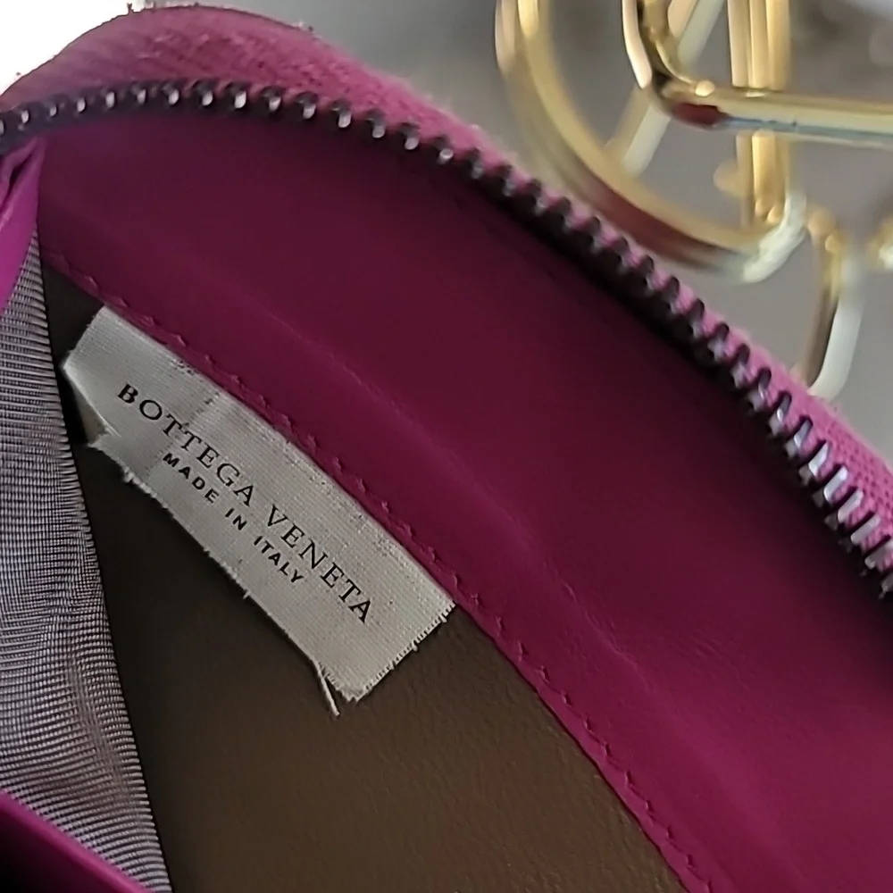 💜💕 Bottega Veneta Intrecciato Zip Around Wallet 💕💜